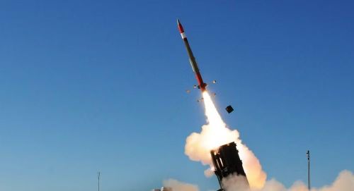 Ông Tim Cahill - Giám đốc bộ phận Tên lửa và Kiểm soát hỏa lực của Lockheed Martin lưu ý rằng Quân đội Mỹ cần một giải pháp tiết kiệm chi phí trong khi không cần từ bỏ những công nghệ đã được chứng minh.