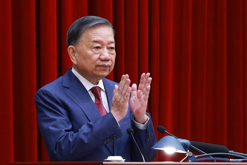 Tổng Bí thư, Chủ tịch nước Tô Lâm phát biểu khai mạc Hội nghị lần thứ ba Ban Chấp hành Trung ương Đảng khóa XIV. Ảnh: Dương Giang - TTXVN