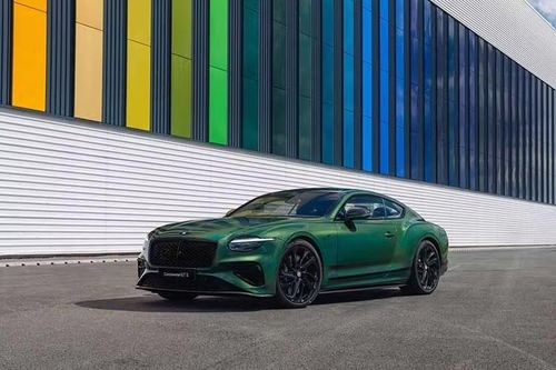 Ở thời điểm hiện tại, các dòng xe gồm Continental GT và GTC, Flying Spur, cùng mẫu xe thuần điện (EV) đầu tiên trong lịch sử của thương hiệu dự kiến ra mắt vào cuối năm nay sẽ được đưa vào sơn tại cơ sở mới này. Dòng SUV Bentayga sẽ tiếp tục được tích hợp vào dây chuyền này trong những năm tới.