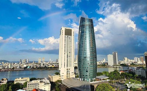 Trung tâm hành chính TP Đà Nẵng đặt tại tòa nhà 34 tầng trên đường Trần Phú.