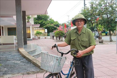 Cựu chiến binh Nguyễn Thanh Bình luôn tâm niệm còn sức khỏe là còn tìm đồng đội.