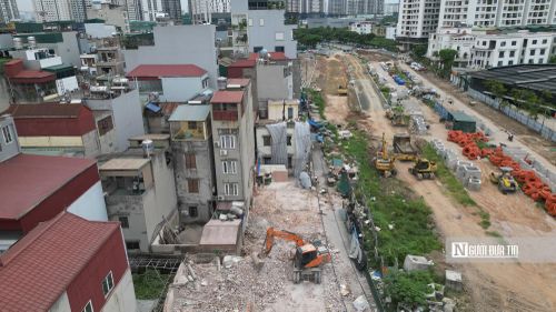 Công tác bồi thường, hỗ trợ và tái định cư là khâu khó khăn nhất của dự án. Trước đây, UBND quận Bắc Từ Liêm (cũ) đã phê duyệt phương án bồi thường, hỗ trợ và tái định cư đối với 43 trường hợp, tổng diện tích hơn 20.156 m², với kinh phí gần 38,8 tỷ đồng.