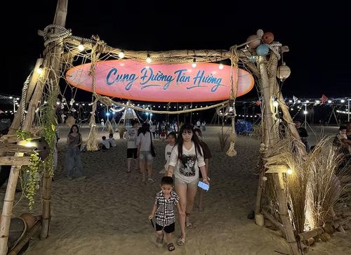  Lần đầu tiên, Đà Nẵng giới thiệu Cung đường Tận hưởng biển Đà Nẵng tại bãi biển phía Bắc, công viên Biển Đông. 