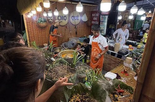 Một góc không gian chợ quê.