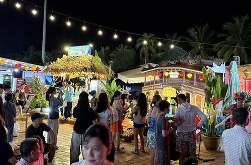  Không chỉ tạo nên một không gian lễ hội sôi động, Đà Nẵng mong muốn mang đến cho người dân và du khách một hành trình trải nghiệm có chiều sâu, nơi mỗi hoạt động đều trở thành một “điểm chạm” để cảm nhận thiên nhiên, văn hóa và nhịp sống bản địa bằng tất cả các giác quan. 