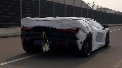 Lamborghini Revuelto SV.