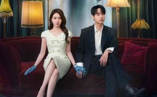 Nếu yêu thích thể loại lãng mạn pha yếu tố huyền bí, Chuyện Tình Ma Quái là lựa chọn đáng cân nhắc. Bộ phim có sự góp mặt của Park Eun Bin, Yang Se Jong và Ong Seong Wu, đồng thời được chuyển thể từ tác phẩm điện ảnh nổi tiếng Spellbound.