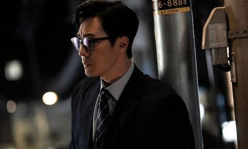 Sau khi phát sóng trên SBS, Đặc Vụ Kim Tái Khởi Động cũng nhanh chóng trở thành một trong những bộ phim được xem nhiều trên Netflix Việt Nam. Tác phẩm đánh dấu màn trở lại ấn tượng của So Ji Sub trong dòng phim hành động.
