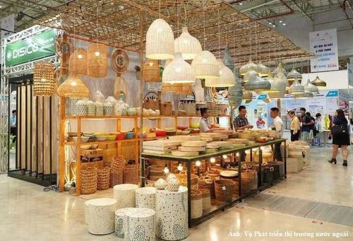 Doanh nghiệp nhập khẩu và kinh doanh sản phẩm nội thất của Israel, đang tập trung tìm kiếm các nhà cung cấp có năng lực sản xuất ổn định, chất lượng sản phẩm tốt và khả năng đáp ứng yêu cầu của thị trường quốc tế.