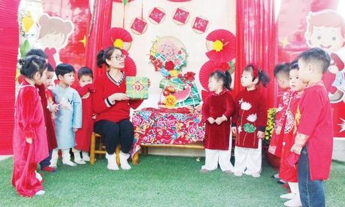  Giờ học của cô và trò Trường Mầm non Bảo Ngọc (phường Nếnh). 