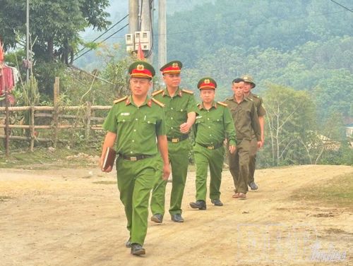 Lực lượng Công an xã Mường Pồn luôn sâu sát cơ sở, gần gũi, gắn bó với nhân dân, chủ động bám địa bàn, nắm chắc tình hình ngay từ cơ sở.