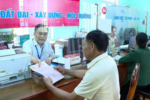 Việc giải quyết thủ tục đất đai tại Đắk Song được thực hiện đúng quy định, tăng sự hài lòng của người dân