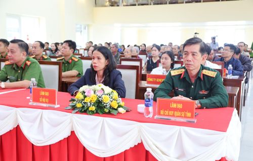 Các đại biểu tham dự chương trình