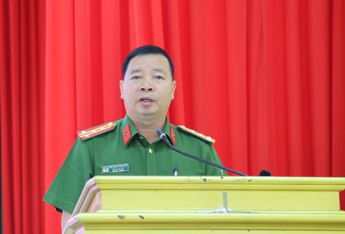 Đại tá Nguyễn Tường Vũ, Phó Giám đốc Công an tỉnh Lâm Đồng phát biểu tại chương trình