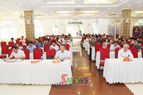 Các đại biểu tham dự hội nghị