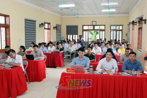 Các đại biểu dự Hội nghị.