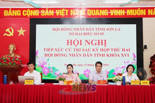 Tổ Đại biểu HĐND tỉnh tiếp xúc cử tri tại xã Tường Hạ.