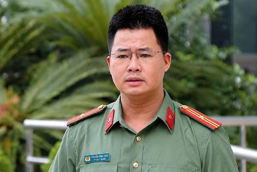 Thiếu tá Nguyễn Công Tuấn, cán bộ Cục An ninh mạng và phòng, chống tội phạm sử dụng công nghệ cao, cảnh báo người dân không được chia sẻ, tương tác hay bình luận các nội dung xấu, độc trên không gian mạng.