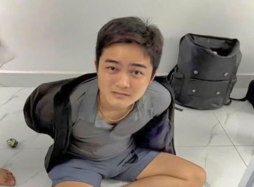 Nguyễn Thanh Sang lúc bị Công an bắt giữ.
