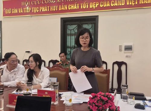  Đại diện Mặt trận Tổ quốc Việt Nam phát biểu tại hội nghị. 