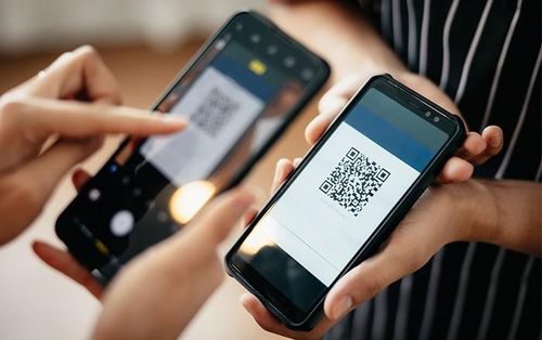 Thanh toán online dễ dàng khiến bạn sa đà chi tiêu mất kiểm soát. Ảnh minh họa