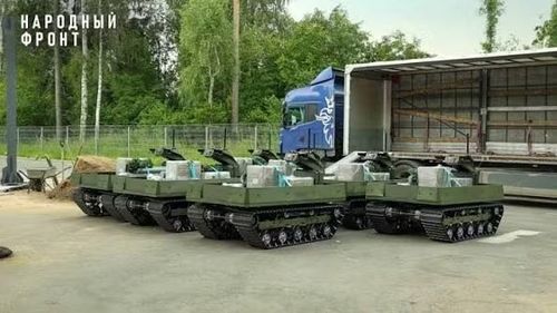 Chúng có khả năng chở từ 3 đến 4 binh sĩ cùng một lúc. Hệ thống mặt đất đa chức năng Omich-2 được vận hành bằng pin. Robot bánh xích này nặng 650 kg và có thể mang tải trọng 350 kg.
