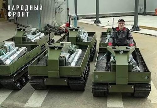 Omich có thể di chuyển tự do trên địa hình gồ ghề, nó được thiết kế để hoạt động trong 40 phút, trong thời gian đó nó có thể di chuyển 20 km. Hệ thống được lắp đặt tại nhà máy tích hợp sẵn lưới ngụy trang, hệ thống tác chiến điện tử (EW) và ống phóng đạn khói.