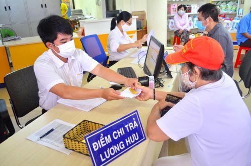 Dự án Luật sửa đổi, bổ sung một số điều của Luật Bảo hiểm xã hội có nhiều điểm mới đối với người hưởng lương hưu. Ảnh: C.P