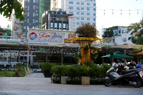  Sau gần một thập kỷ bỏ trống, khu đất này đang được hệ thống nhà hàng Rạn Biển thuê lại, cải tạo để đưa vào kinh doanh. 