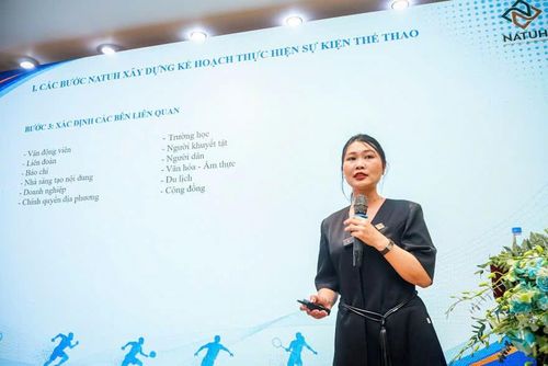 Bà Nguyễn Thị Thu Thủy - Chủ tịch kiêm Tổng Giám đốc Natuh, với nội dung về xây dựng giá trị cho sự kiện thể thao