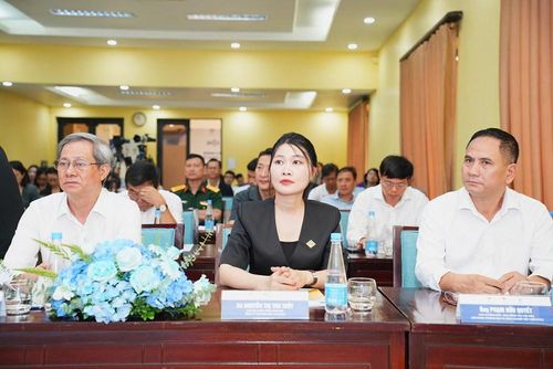 Các đại biểu tham dự Hội thảo