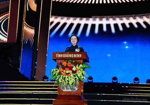 Theo Phó Thủ tướng Phạm Thị Thanh Trà, tên gọi "Mãi mãi tuổi 20" gợi nhớ đến một thế hệ thanh niên Việt Nam đã hiến dâng những năm tháng đẹp nhất của tuổi trẻ cho Tổ quốc - Ảnh: VGP/Thu Giang