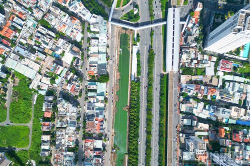 Đây là một trong những tuyến tiêu thoát nước quan trọng của khu vực, dẫn nước ra sông Sài Gòn và rạch Chiếc. Trước khi được đầu tư cải tạo, lòng rạch bị bồi lắng, thu hẹp, nhiều đoạn bị cống hóa khiến dòng chảy bị cản trở, nước đọng, ô nhiễm và thường xuyên bốc mùi hôi.