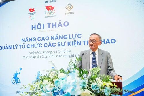 Tổng Thư ký Ủy ban Paralympic Việt Nam Trần Đức Thọ tại hội thảo.