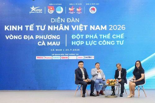Các đại biểu trao đổi mở tại Diễn đàn. (Ảnh: Trung ương Hội Doanh nhân trẻ Việt Nam cung cấp)