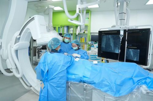 Cấy máy khử rung tim ICD tại Bệnh viện Bạch Mai Ninh Bình - Ảnh BVCC