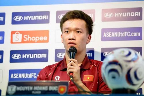 Hoàng Đức và Bùi Hoàng Việt Anh có cùng mức định giá 325.000 euro.