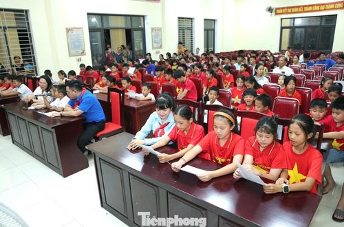 Đây là một trong những điểm nhấn nổi bật của các buổi sinh hoạt hè do Đoàn Thanh niên xã Kim Liên phối hợp với Câu lạc bộ Dân ca ví, giặm Hoàng Thị Loan tổ chức. Những buổi sinh hoạt hè đang trở thành điểm hẹn ý nghĩa, nơi di sản văn hóa quê hương được trao truyền một cách tự nhiên đến thế hệ trẻ.