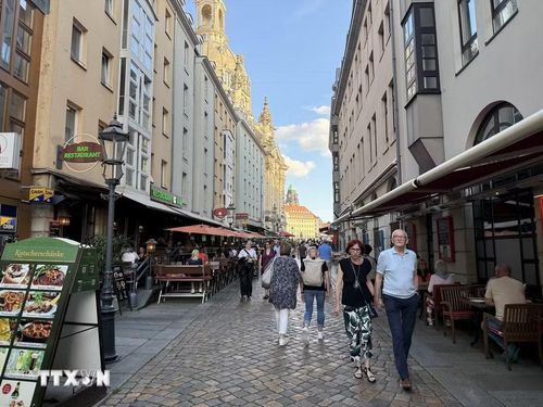 Khu Phố cổ (Altstadt) là "trái tim" du lịch, nơi thu hút đông du khách nhất của thành phố Dresden. (Ảnh: Thùy Linh/TTXVN)