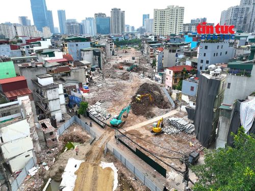 Theo UBND phường Yên Hòa, trong quá trình triển khai dự án, tất cả các tổ chức, hộ dân đã tự nguyện bàn giao mặt bằng; địa phương không phải thực hiện cưỡng chế đo đạc, kiểm đếm hoặc cưỡng chế thu hồi đất.
