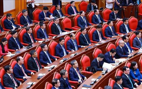 Các đại biểu tham dự phiên bế mạc Hội nghị lần thứ 3 Ban Chấp hành Trung ương Đảng khoá XIV. Ảnh: Dương Giang/TTXVN