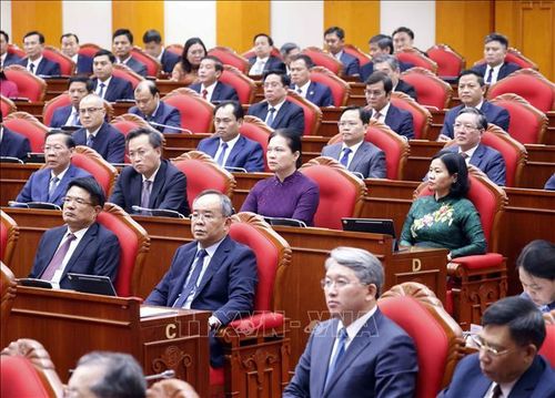 Các đại biểu tham dự phiên bế mạc Hội nghị lần thứ 3 Ban Chấp hành Trung ương Đảng khoá XIV. Ảnh: Thống Nhất/TTXVN