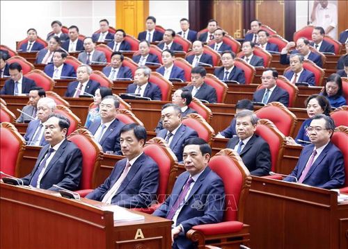 Các đại biểu tham dự phiên bế mạc Hội nghị lần thứ 3 Ban Chấp hành Trung ương Đảng khoá XIV. Ảnh: Thống Nhất/TTXVN
