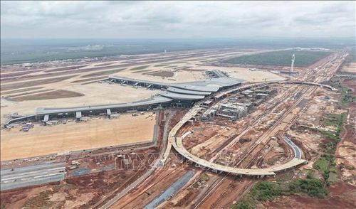 Hệ thống giao thông nội cảng sân bay Long Thành đang gấp rút xây dựng. Ảnh: Công Phong/TTXVN