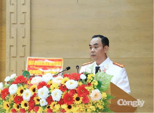 Đại tá Trần Trọng Thủy, Phó Giám đốc Công an thành phố phát biểu nhận nhiệm vụ. (Ảnh: Công an TP. Đồng Nai)