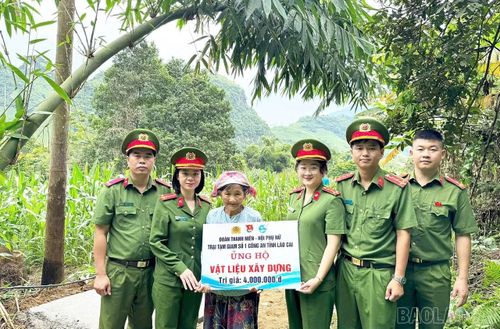 Phát huy tinh thần xung kích, tình nguyện vì Nhân dân phục vụ, cán bộ, chiến sĩ Trại tạm giam số 1 Công an tỉnh Lào Cai đã triển khai nhiều hoạt động an sinh xã hội thiết thực, góp phần hỗ trợ các gia đình chính sách, người có hoàn cảnh khó khăn, đồng thời lan tỏa những giá trị nhân văn trong cộng đồng.