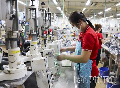 Công ty TNHH Nghiên cứu kỹ thuật R Việt Nam tại phường Hòa Bình tạo việc làm ổn định cho 845 lao động.