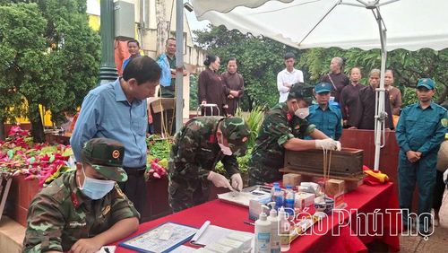 Quy trình lấy mẫu được thực hiện nghiêm ngặt.
