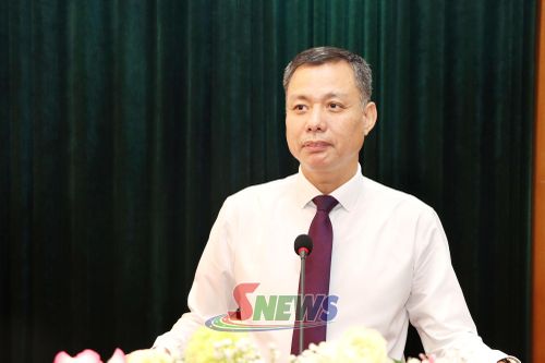 Đồng chí Nguyễn Thành Công, Phó Chủ tịch UBND tỉnh Sơn La, phát biểu tại hội nghị.