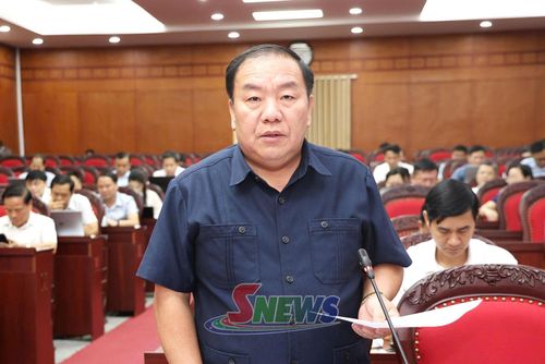Đồng chí Phó Bí thư Tỉnh ủy, Chủ tịch Ủy ban MTTQ Việt Nam tỉnh, phát biểu tại hội nghị.
